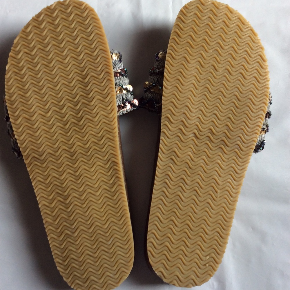 Chic Flip-Flop - image 3